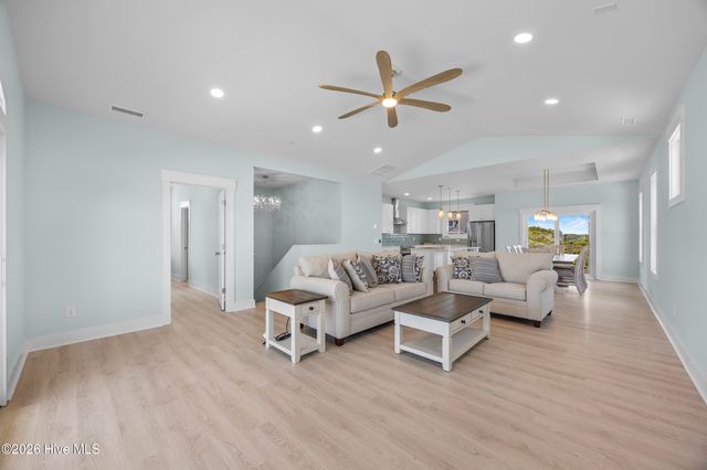 24 Porpoise Place, N Topsail Beach, NC 28460