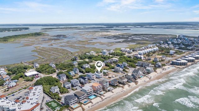 24 Porpoise Place, N Topsail Beach, NC 28460