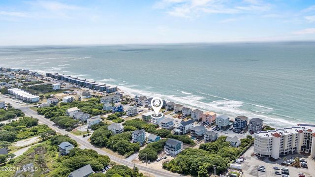 24 Porpoise Place, N Topsail Beach, NC 28460