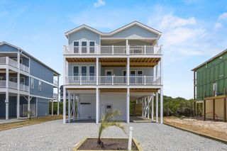 24 Porpoise Place, N Topsail Beach, NC 28460