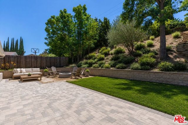 104 Tarkio Street, Thousand Oaks, CA 91360