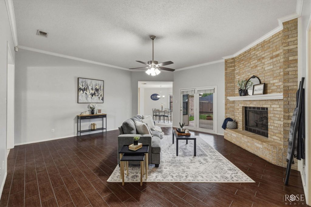 Image 8 of property listing at 3509 Shadyhill Drive, San Angelo, TX 76904