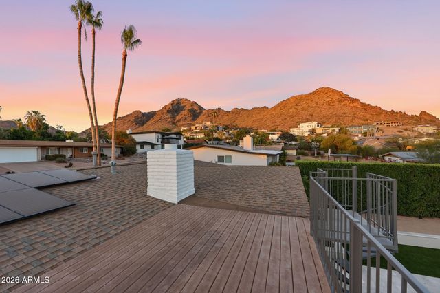 2219 E PALMAIRE Avenue, Phoenix, AZ 85020