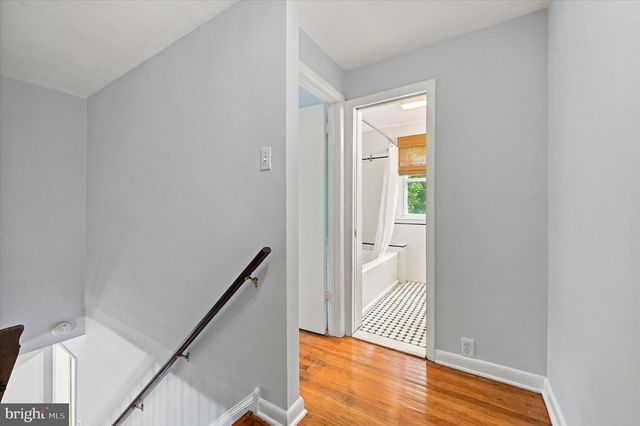 7115 VALLEY AVE, Philadelphia, PA 19128