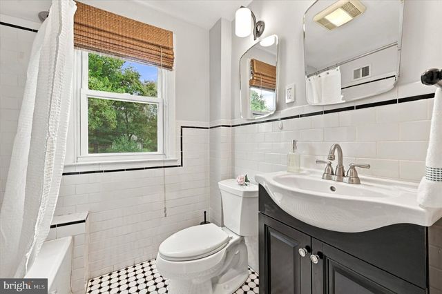 7115 VALLEY AVE, Philadelphia, PA 19128