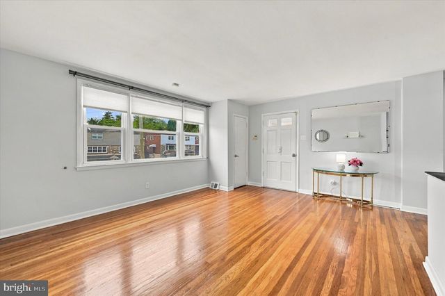 7115 VALLEY AVE, Philadelphia, PA 19128