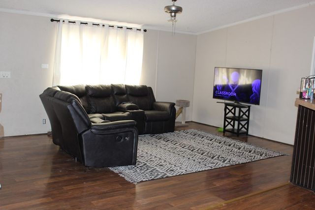 159 E Annie Lane, Center Point, TX 78010