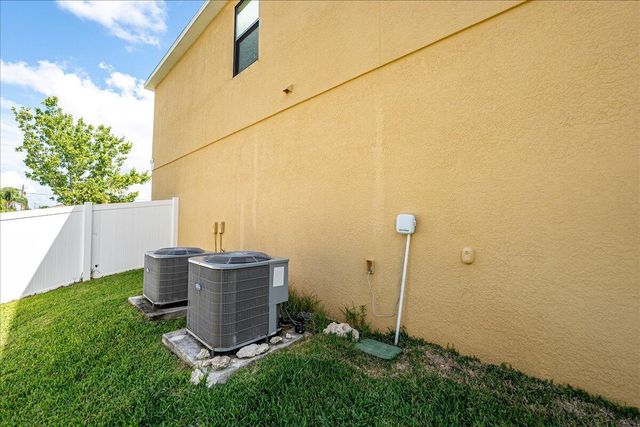 685 NW Bayshore Boulevard, Port St Lucie, FL 34983