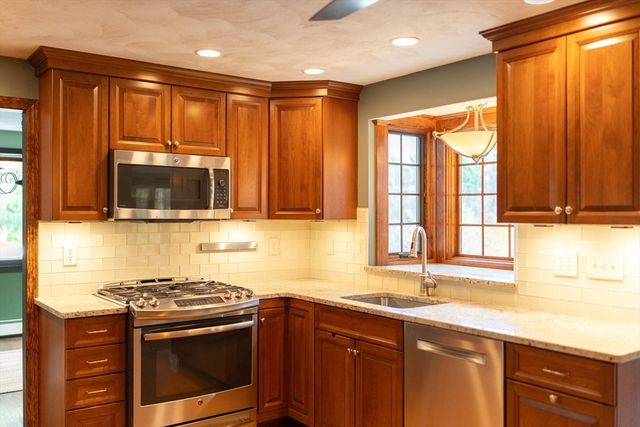 375 Winter Street, Walpole, MA 02081