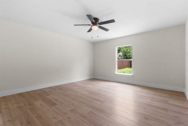 2117 Andrew Avenue, Fort Worth, TX 76105
