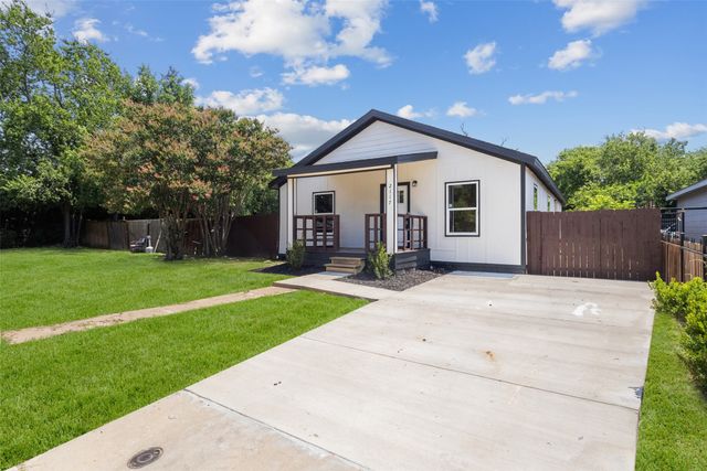 2117 Andrew Avenue, Fort Worth, TX 76105