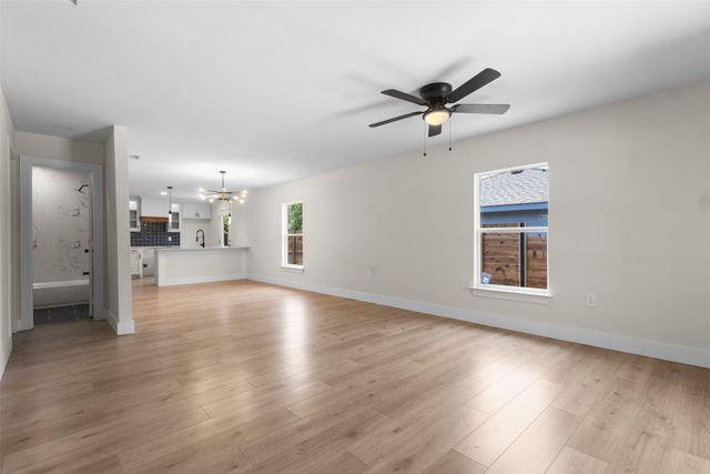 2117 Andrew Avenue, Fort Worth, TX 76105