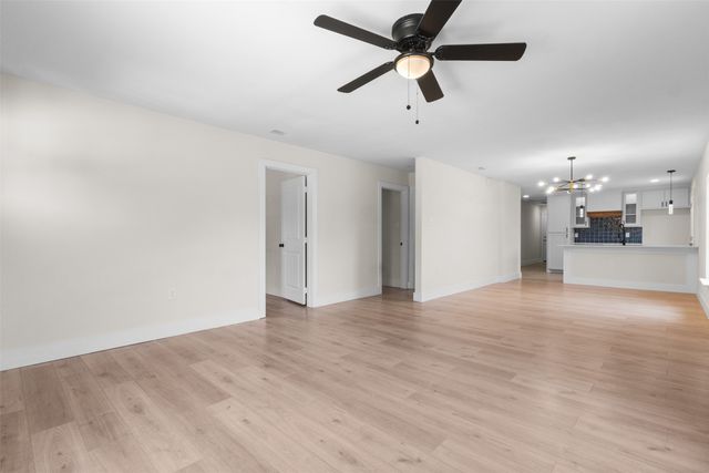2117 Andrew Avenue, Fort Worth, TX 76105