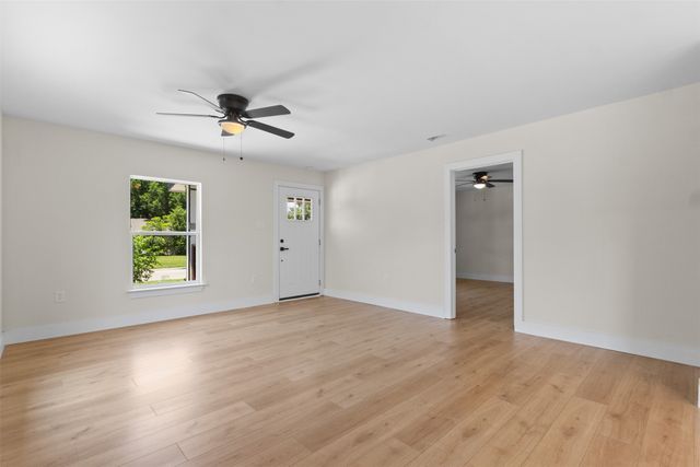 2117 Andrew Avenue, Fort Worth, TX 76105