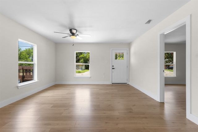 2117 Andrew Avenue, Fort Worth, TX 76105
