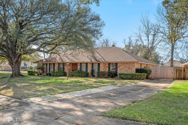 429 Kenshire Court, Shreveport, LA 71115