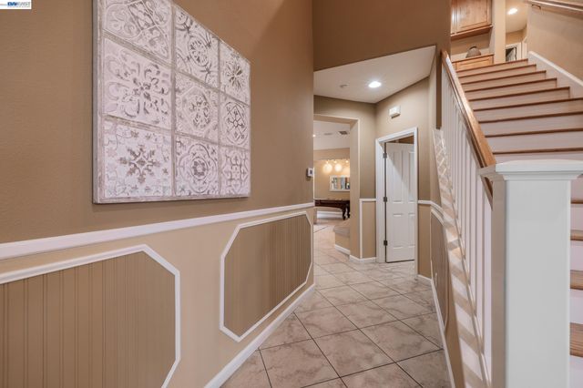 4166 Mystic View Ct, Hayward, CA 94542