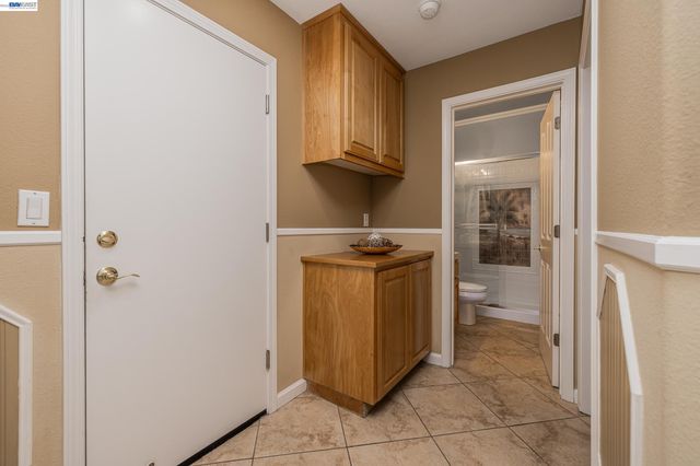 4166 Mystic View Ct, Hayward, CA 94542