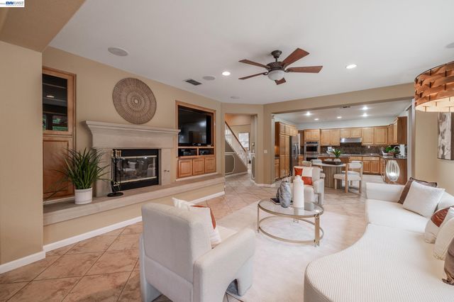 4166 Mystic View Ct, Hayward, CA 94542