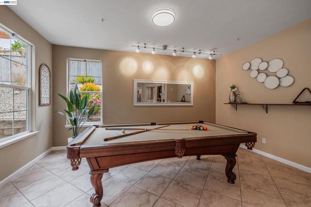 4166 Mystic View Ct, Hayward, CA 94542