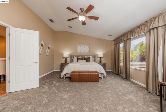 4166 Mystic View Ct, Hayward, CA 94542