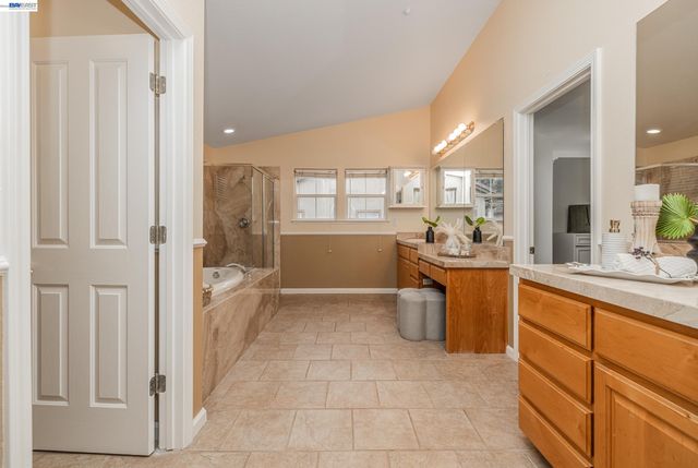4166 Mystic View Ct, Hayward, CA 94542