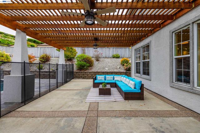 4166 Mystic View Ct, Hayward, CA 94542