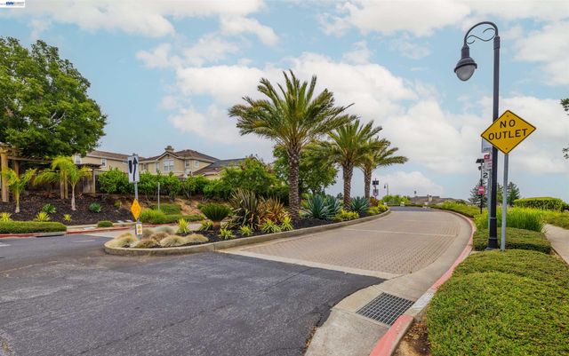 4166 Mystic View Ct, Hayward, CA 94542