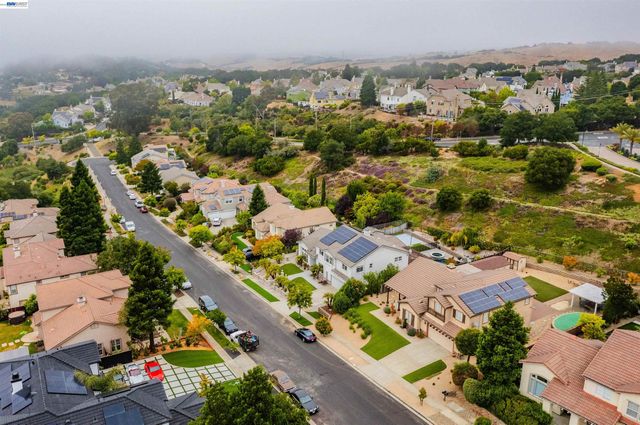 4166 Mystic View Ct, Hayward, CA 94542