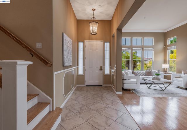 4166 Mystic View Ct, Hayward, CA 94542