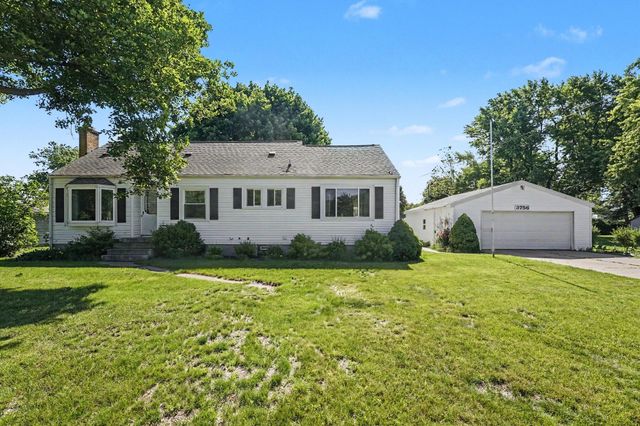 3756 Auburn Avenue NE, Grand Rapids, MI 49525