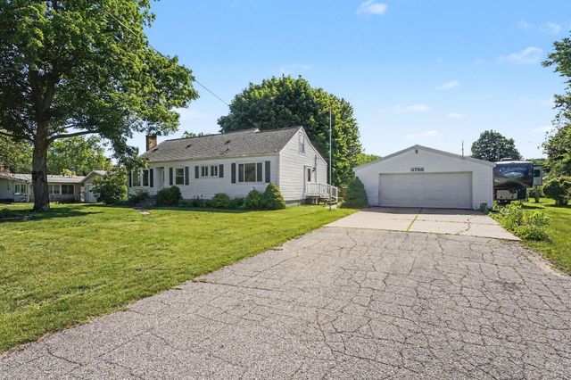 3756 Auburn Avenue NE, Grand Rapids, MI 49525