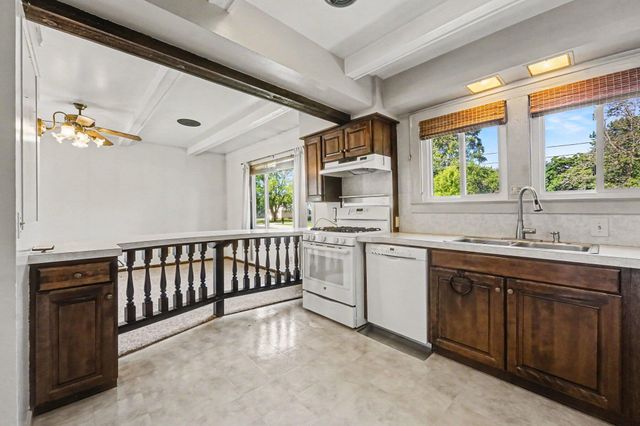 3756 Auburn Avenue NE, Grand Rapids, MI 49525