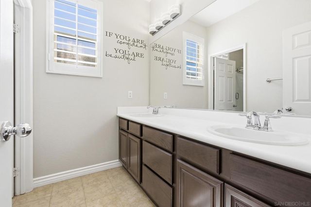 35607 Sainte Foy St, Murrieta, CA 92563