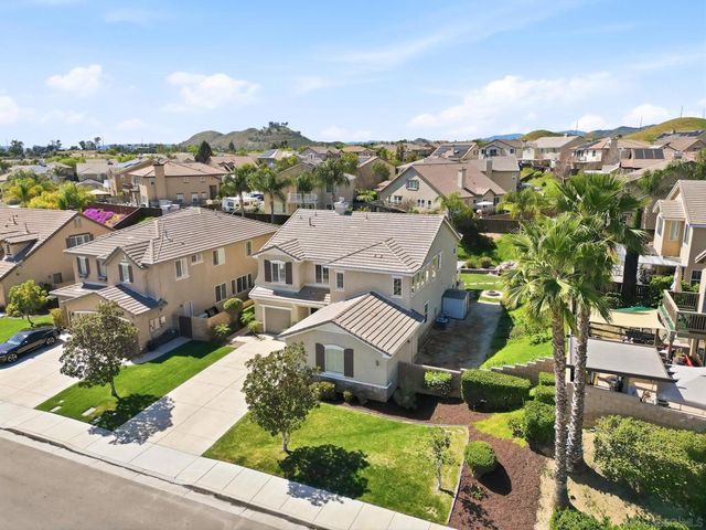 35607 Sainte Foy St, Murrieta, CA 92563