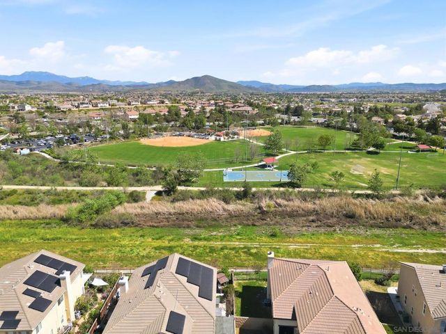 35607 Sainte Foy St, Murrieta, CA 92563