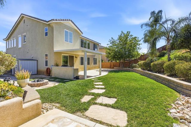 35607 Sainte Foy St, Murrieta, CA 92563