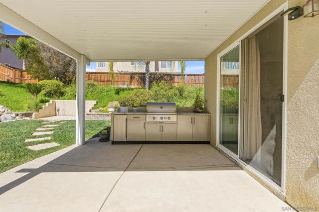 35607 Sainte Foy St, Murrieta, CA 92563