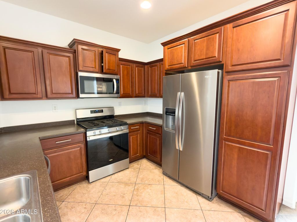 41709 N GLOBE Court, Phoenix, AZ 85086 — photo 2