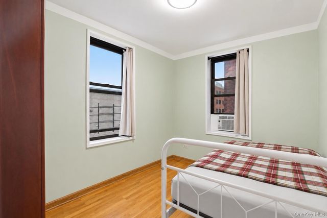 84-31 Van Wyck Expressway 2B, Briarwood, NY 11435