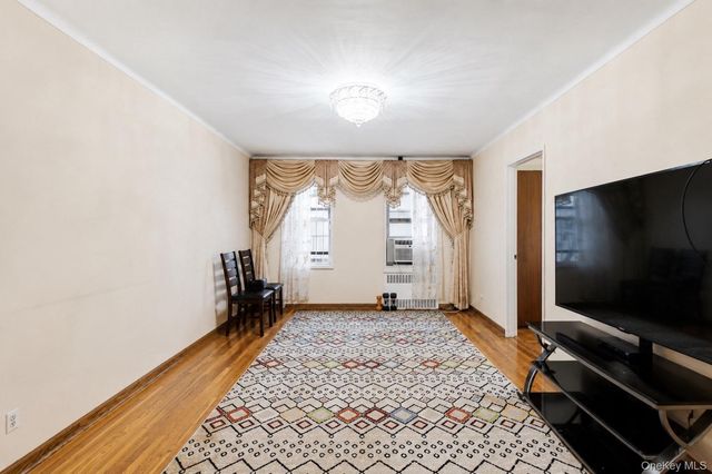 84-31 Van Wyck Expressway 2B, Briarwood, NY 11435