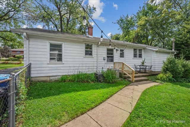812 Hitchcock Avenue, Lisle, IL 60532