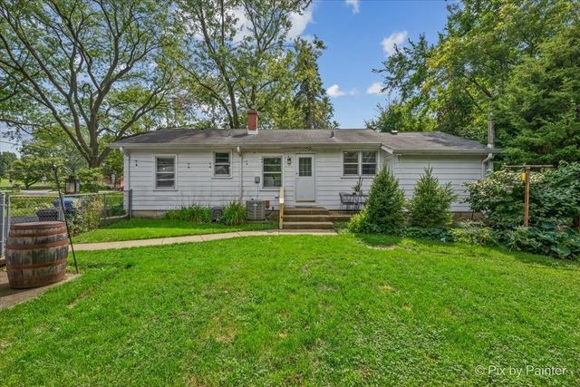 812 Hitchcock Avenue, Lisle, IL 60532