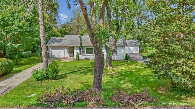 812 Hitchcock Avenue, Lisle, IL 60532