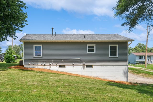 500 Harrison Avenue, Grinnell, IA 50112