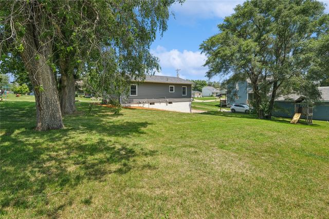 500 Harrison Avenue, Grinnell, IA 50112