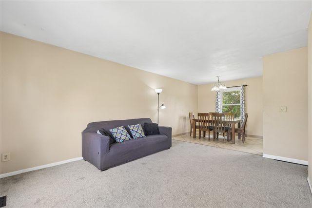 500 Harrison Avenue, Grinnell, IA 50112