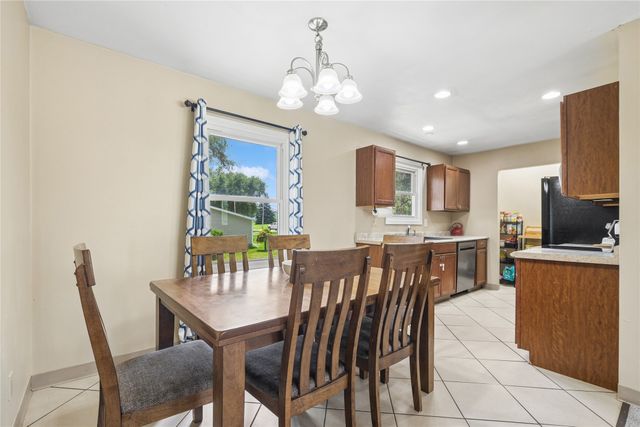500 Harrison Avenue, Grinnell, IA 50112