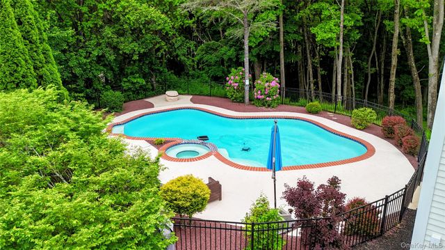102 Beverly Road, Chester, NY 10918