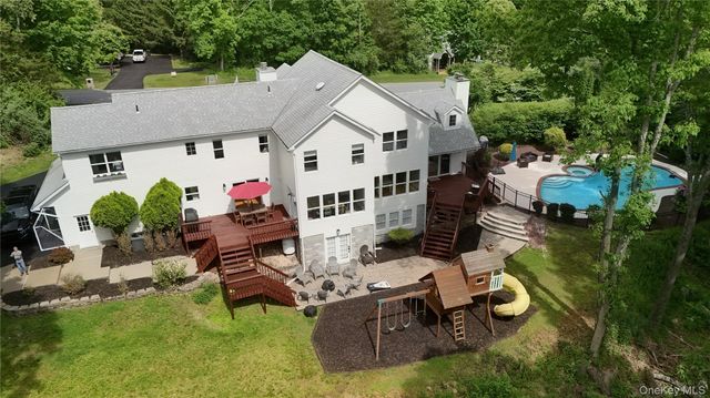 102 Beverly Road, Chester, NY 10918